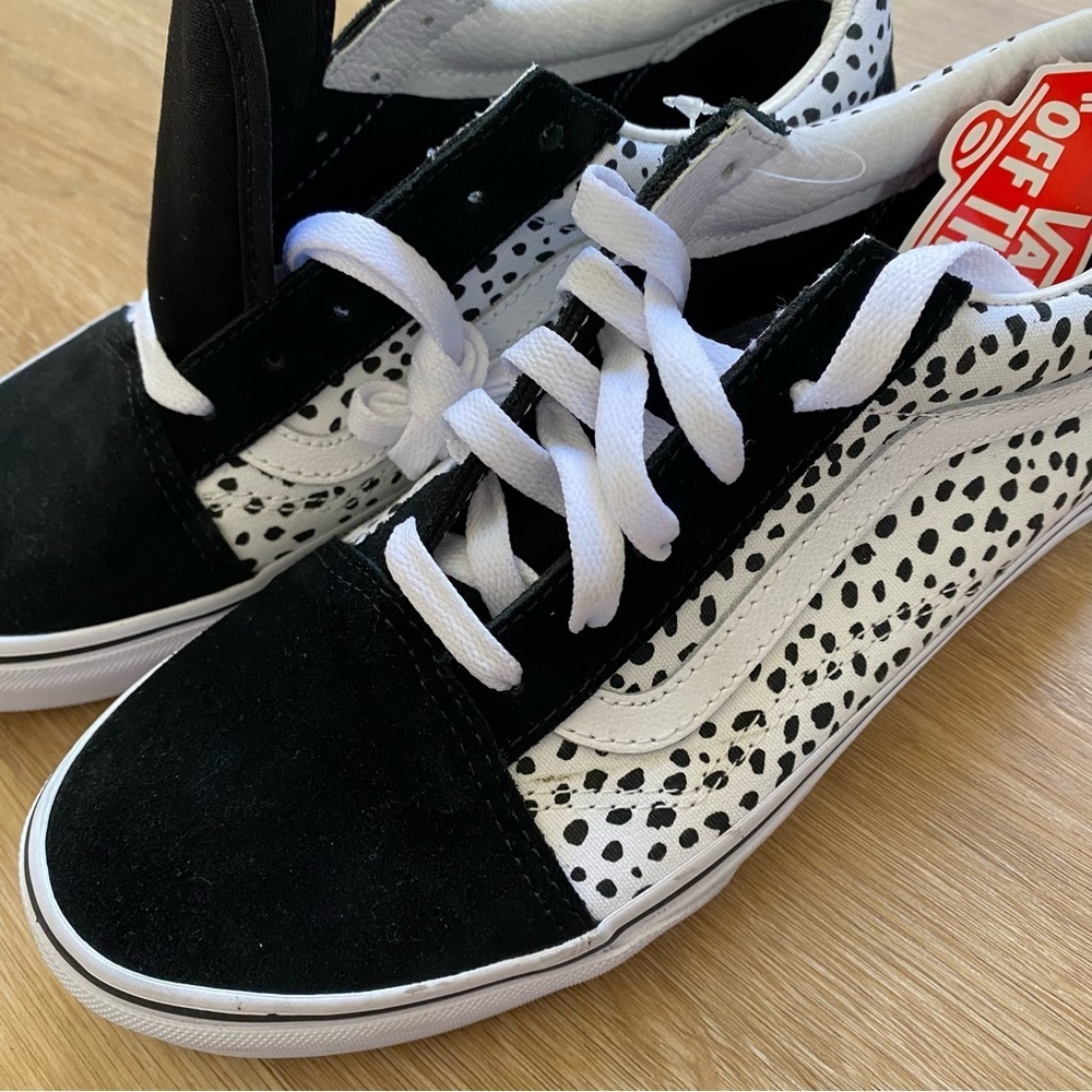 Vans Old Skool Dalmatian Low Tops White and Black - Picture 4 of 9